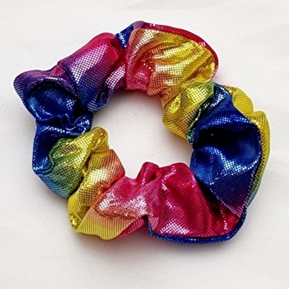 4 FOR $16 🔥 Metallic Scrunchie Hair Accessories - Picture 1 of 3